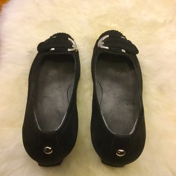 Stuart Weitzman 7M Black Suede Silver Buckle Wedge - Picture 4 of 8